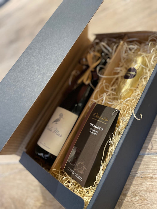 Feines Genusspaket mit Rotwein, Edelmarzipan und Schokonüssen