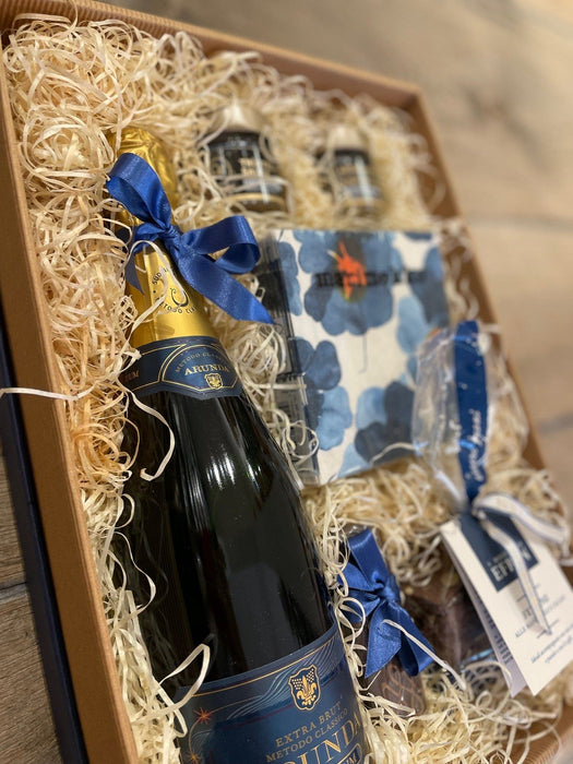 Genusspaket mit Südtiroler Sekt und Delikatessen
